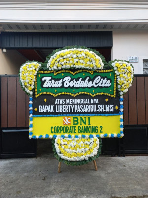 Papan Bunga Duka di Muara Samu