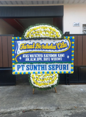 Papan Bunga Duka di Muara Samu