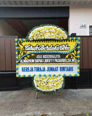 Papan Bunga Duka di Muara Samu