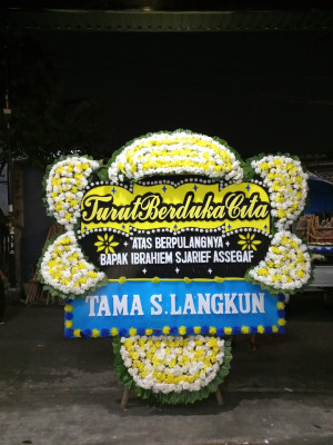 Papan Bunga Duka di Muara Samu
